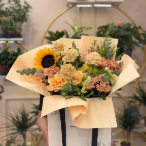 Golden Glow – Sunlit Bloom Box